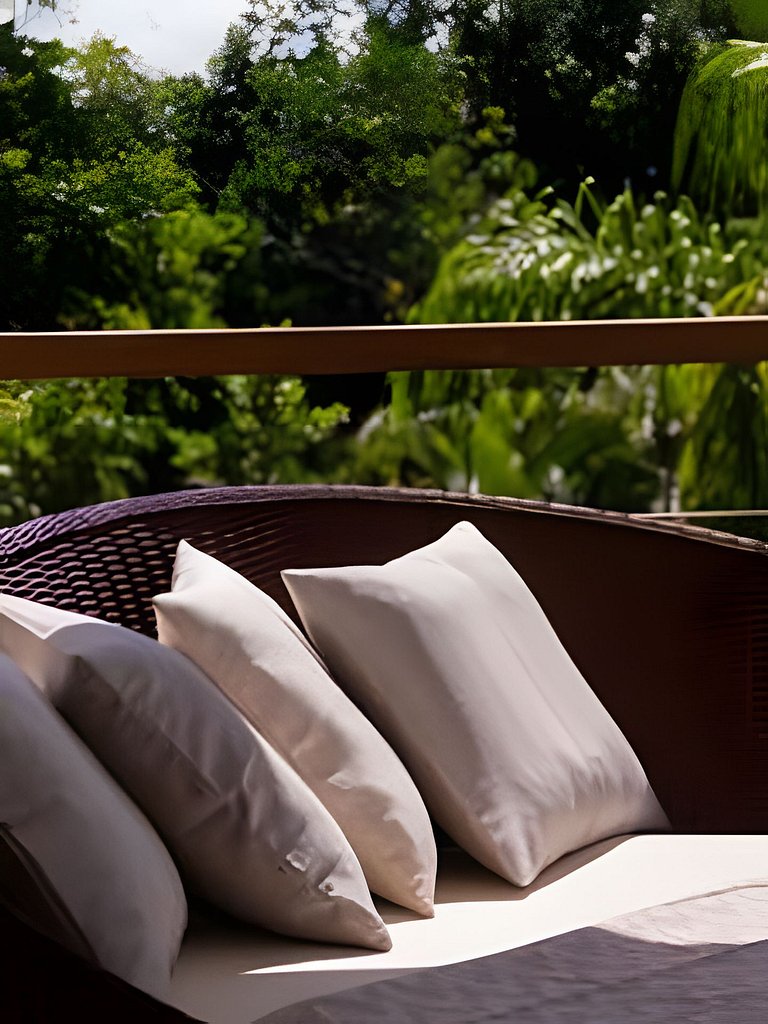 Postal do Farol 20min centro em Condomínio de Luxo