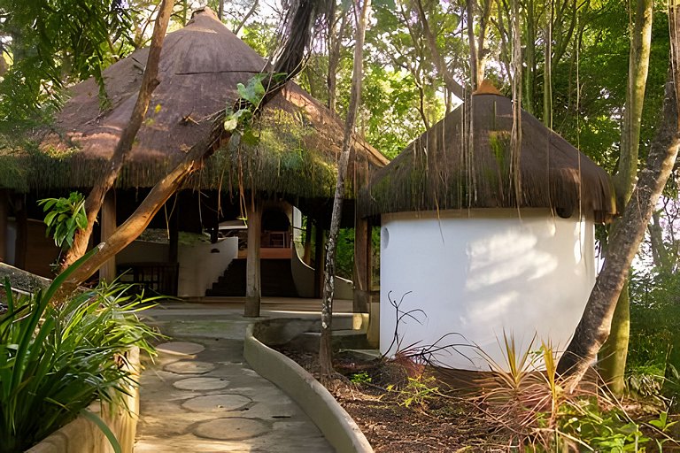 Postal do Farol 20min centro em Condomínio de Luxo