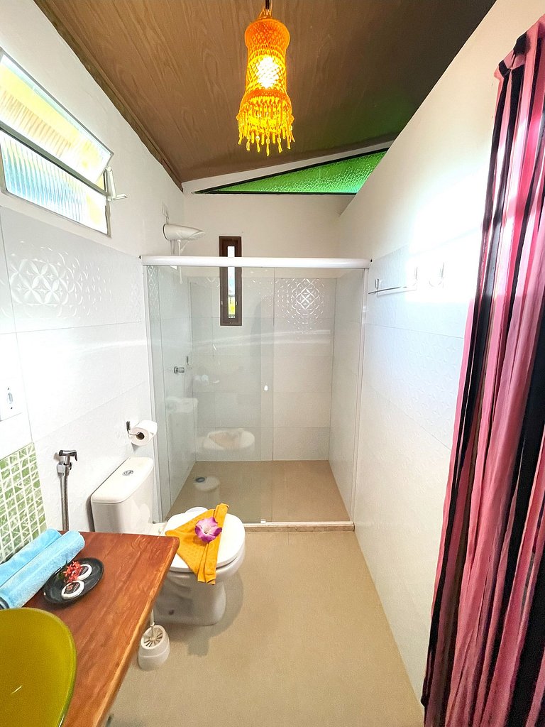 Vila Entreluas 02 - Chalé com área externa
