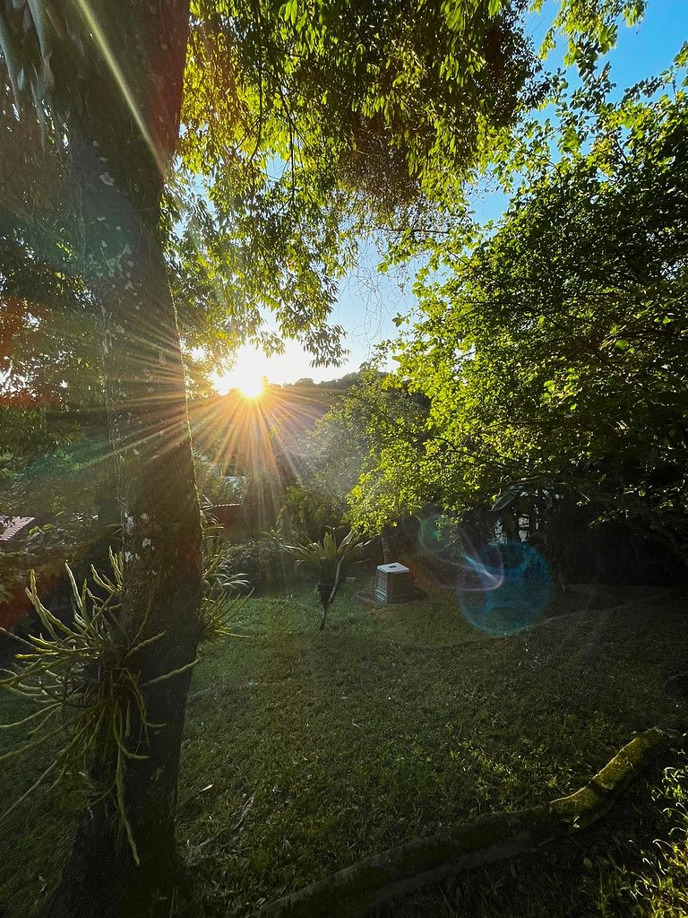 Vila Entreluas 02 - Chalé com área externa
