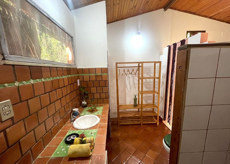 Vila Entreluas 04 - Chalé com cozinha
