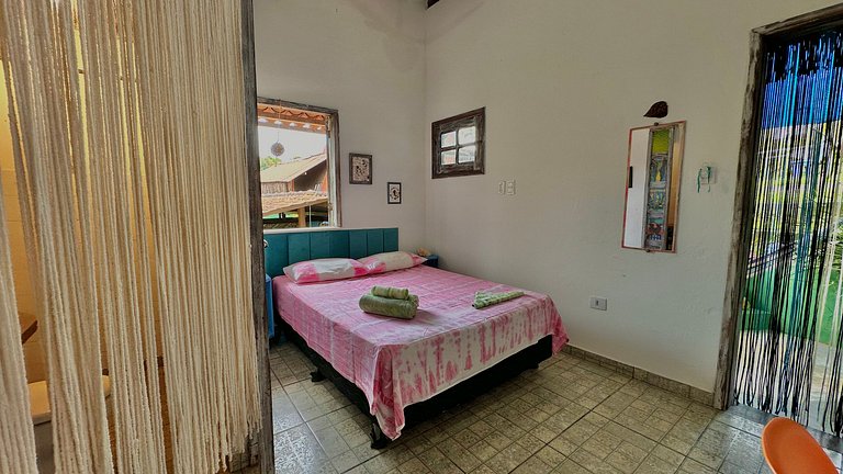 Vila Entreluas 03 - Chalé com terraço e cozinha