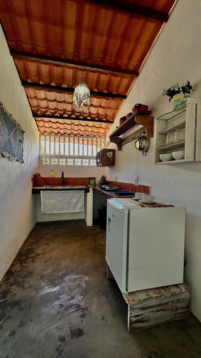 Vila Entreluas 03 - Chalé com terraço e cozinha
