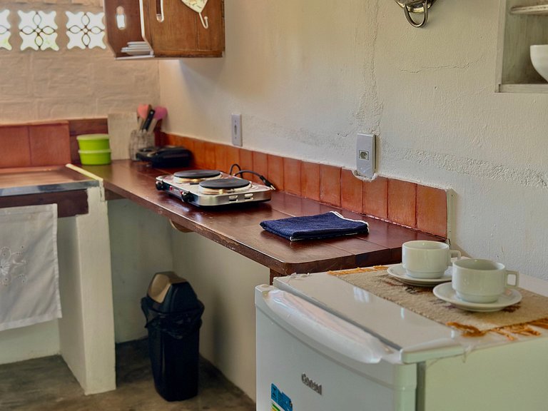 Vila Entreluas 03 - Chalé com terraço e cozinha