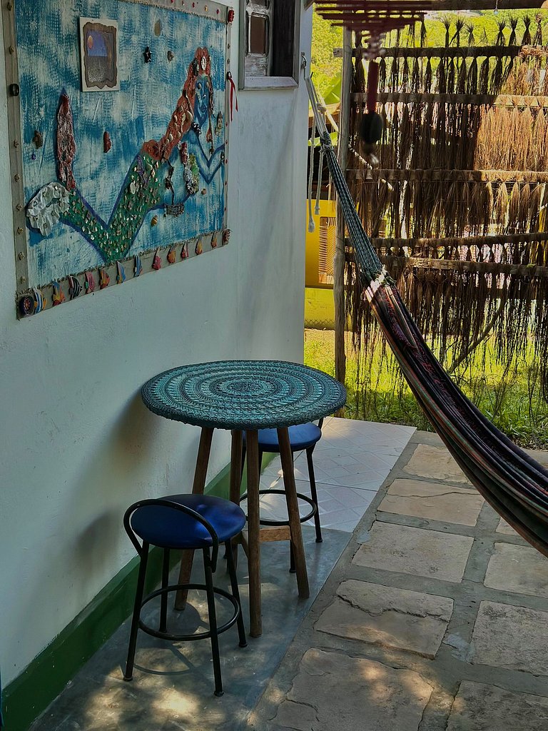 Vila Entreluas 03 - Chalé com terraço e cozinha