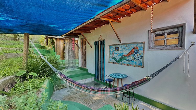 Vila Entreluas 03 - Chalé com terraço e cozinha