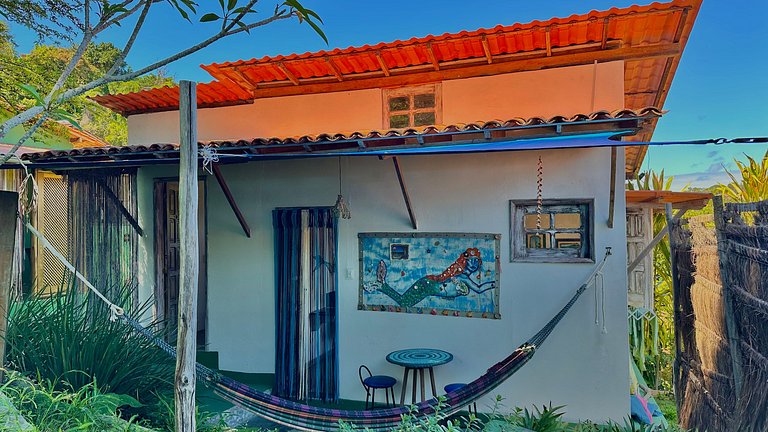 Vila Entreluas 03 - Chalé com terraço e cozinha